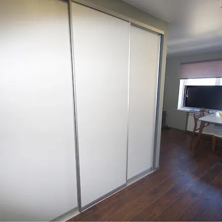 Masina Near Bus&railway Station Апартаменты *